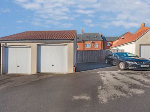 Photo 25- click for photo gallery